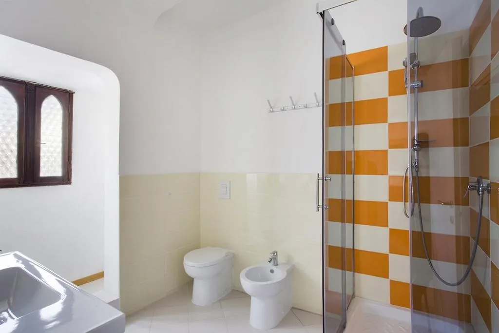 Apartment Montebello Rome