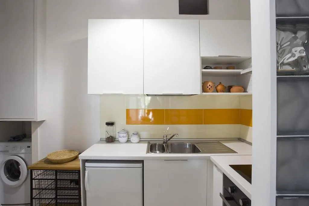 Apartment Montebello Rome